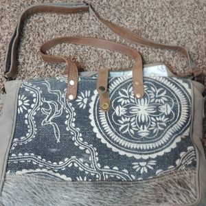 Myra bag